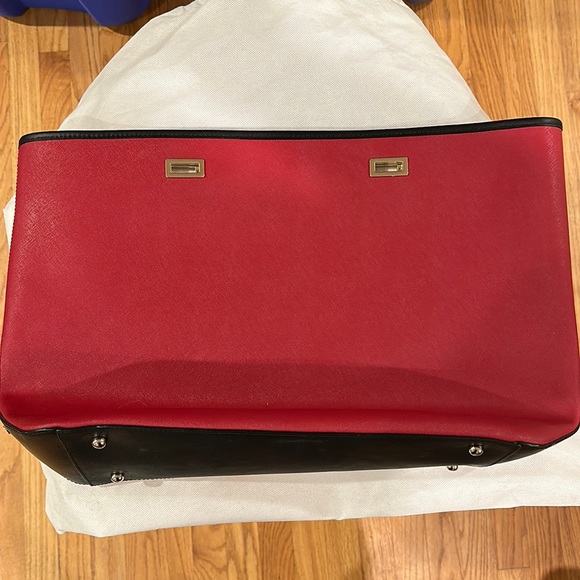 NWOT Lo & Sons Seville Saffiano Leather Shell Red/Black/Gold - 15 inches - Picture 1 of 3